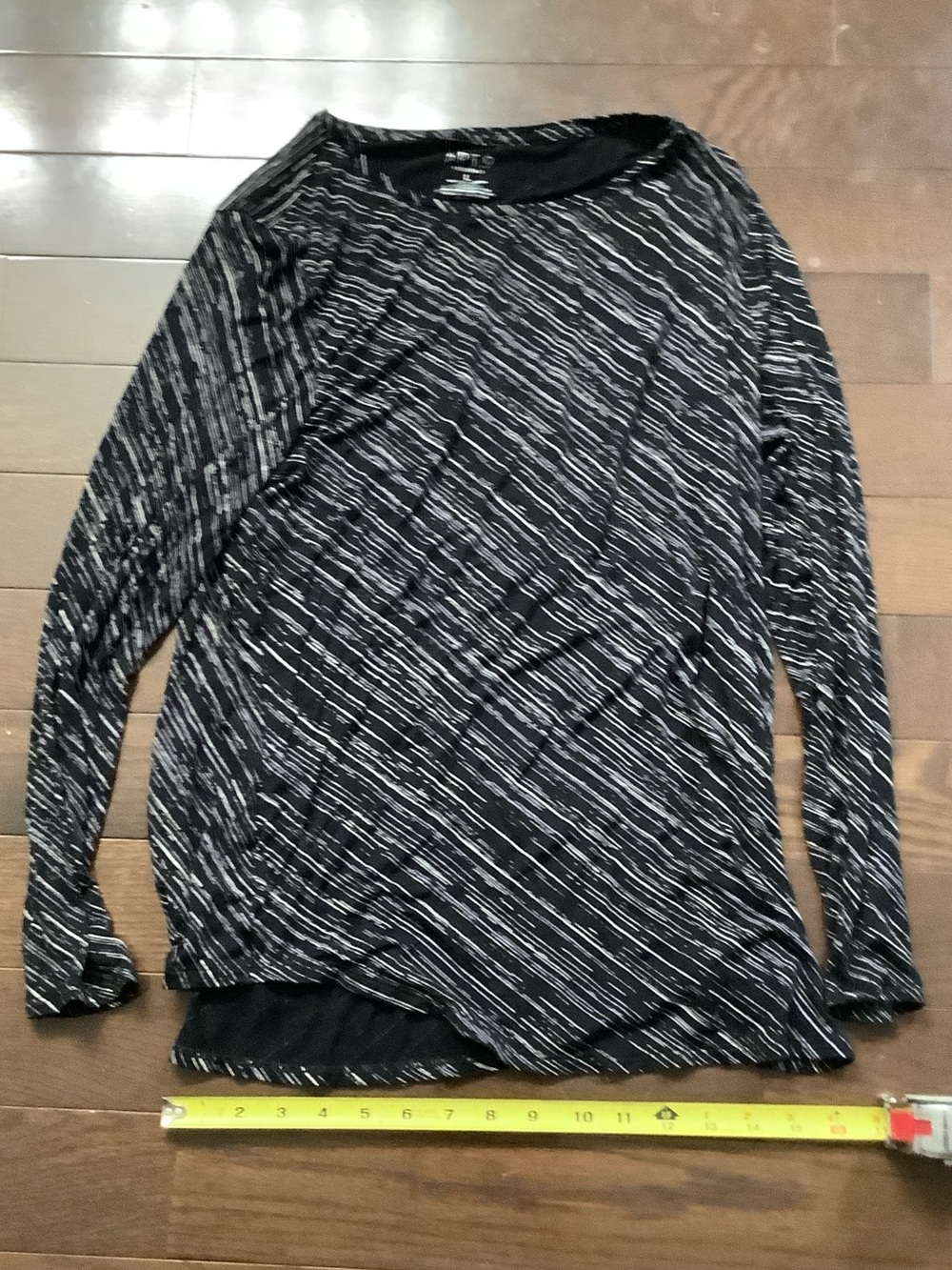 Black and White Stripe Long Sleeve Top
